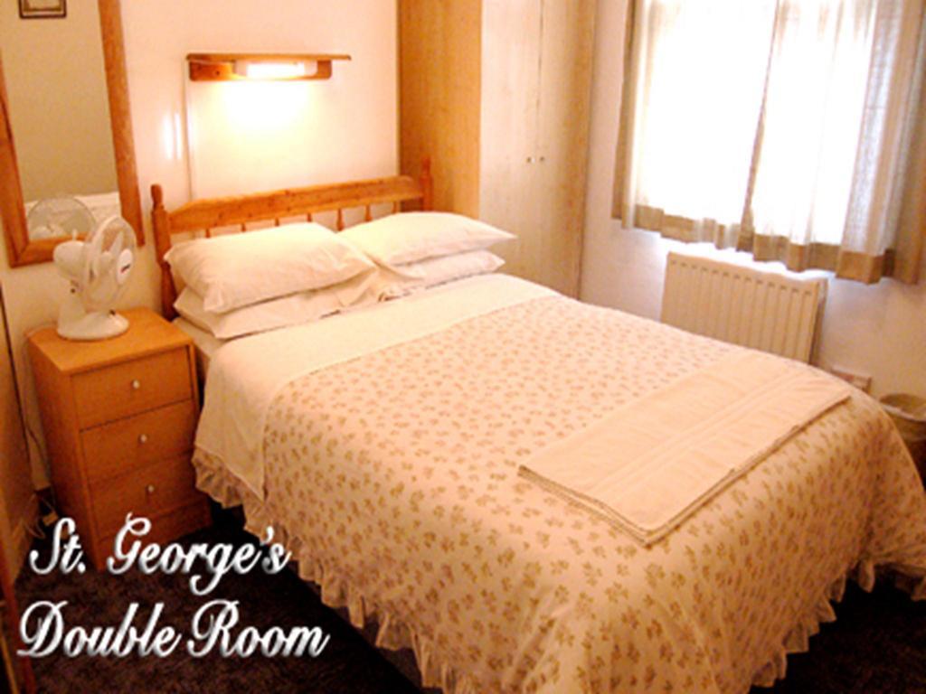 St. George's Lodge Kingston upon Thames  Zimmer foto